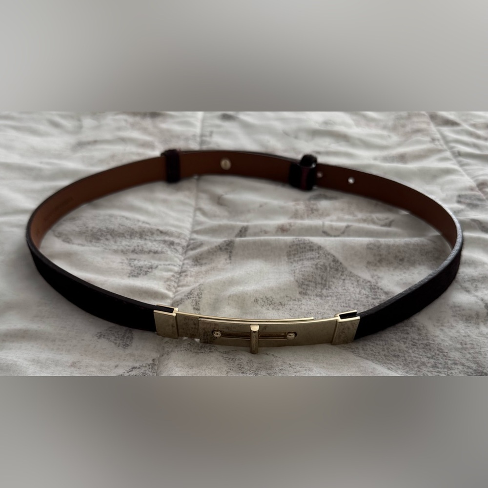 Club Monaco leather Brown Belt with gold buckle, size XS elegant classic boho